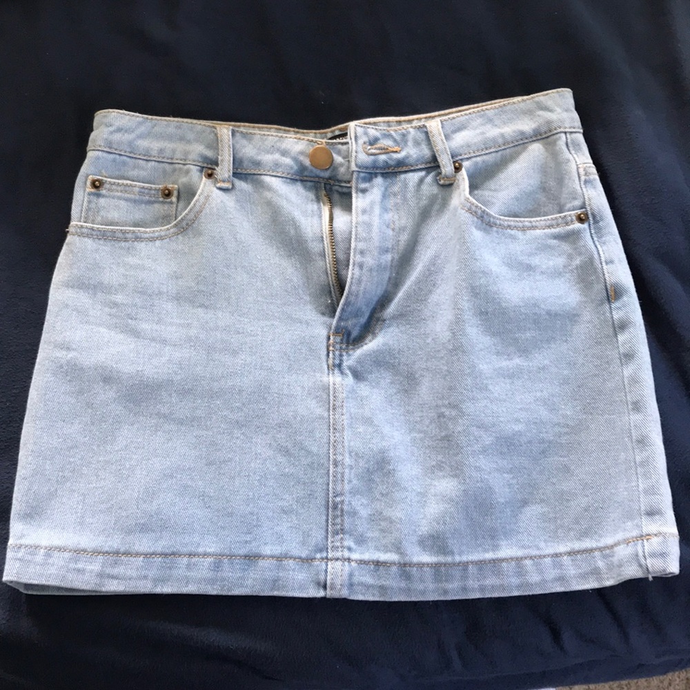 NWOT Forever 21 denim skirt